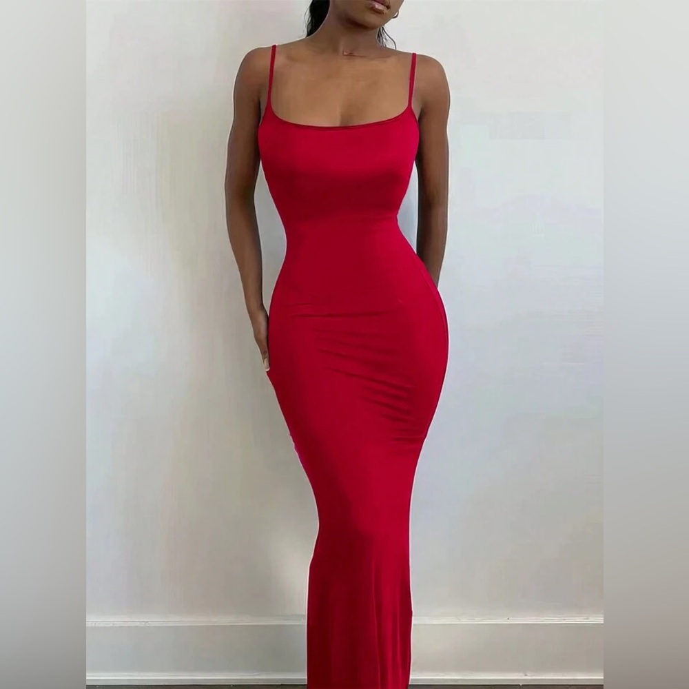 Temu bodycon spaghetti straps red maxi dress M